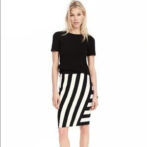 Banana Republic Pencil Skirt, Size 10